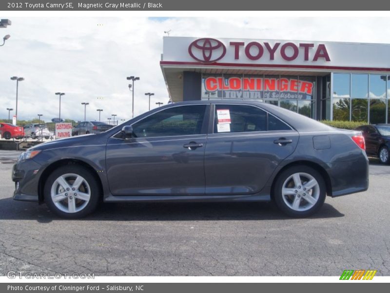 Magnetic Gray Metallic / Black 2012 Toyota Camry SE