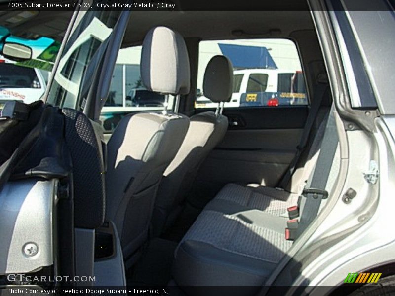Crystal Gray Metallic / Gray 2005 Subaru Forester 2.5 XS