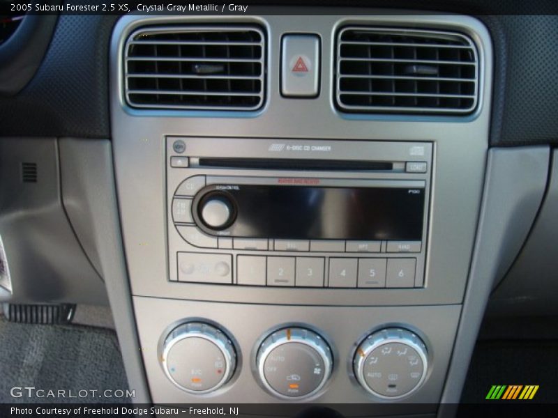 Crystal Gray Metallic / Gray 2005 Subaru Forester 2.5 XS