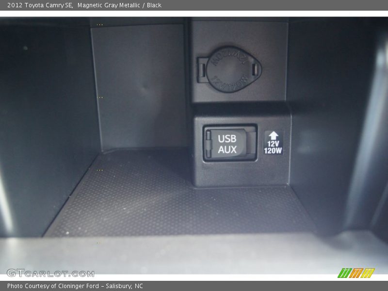 Magnetic Gray Metallic / Black 2012 Toyota Camry SE