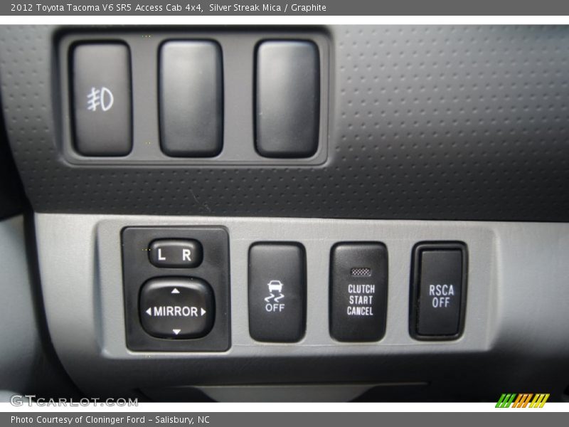 Controls of 2012 Tacoma V6 SR5 Access Cab 4x4