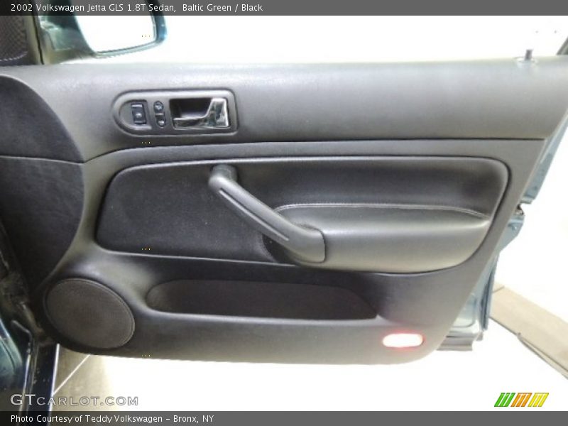 Baltic Green / Black 2002 Volkswagen Jetta GLS 1.8T Sedan