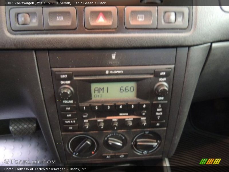 Baltic Green / Black 2002 Volkswagen Jetta GLS 1.8T Sedan