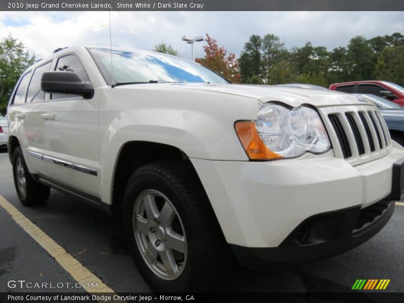 Stone White / Dark Slate Gray 2010 Jeep Grand Cherokee Laredo