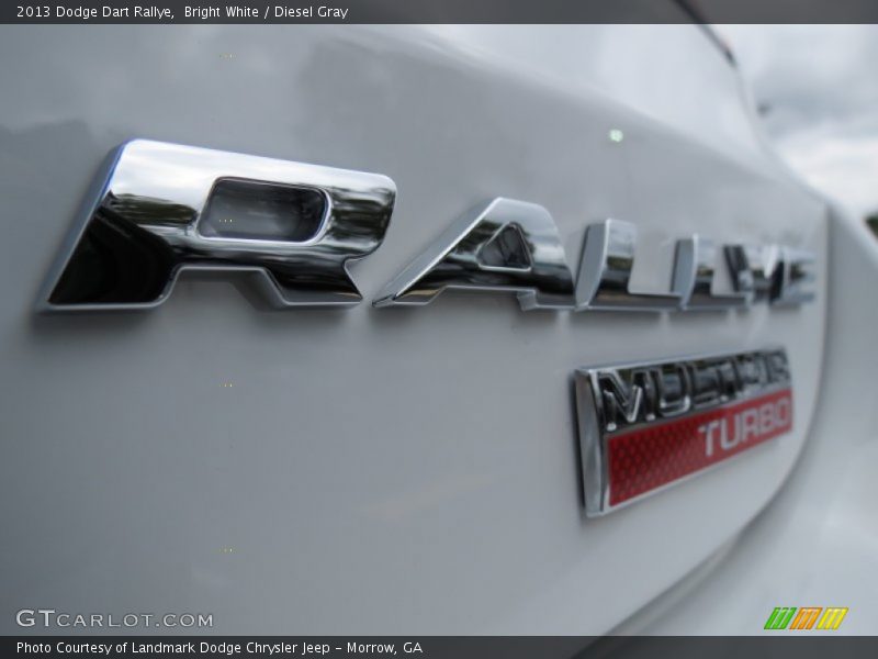 Bright White / Diesel Gray 2013 Dodge Dart Rallye