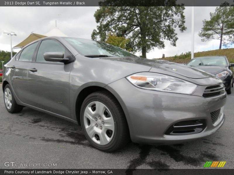 Front 3/4 View of 2013 Dart SE