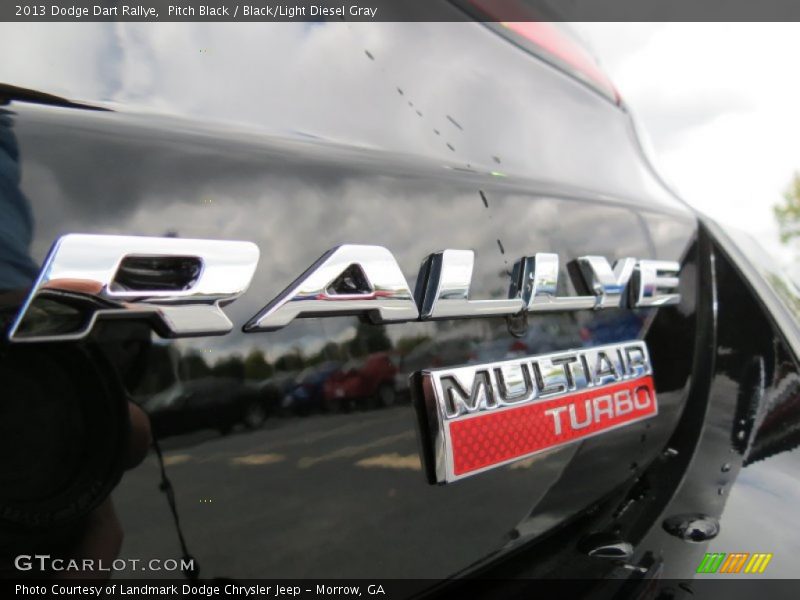 Pitch Black / Black/Light Diesel Gray 2013 Dodge Dart Rallye