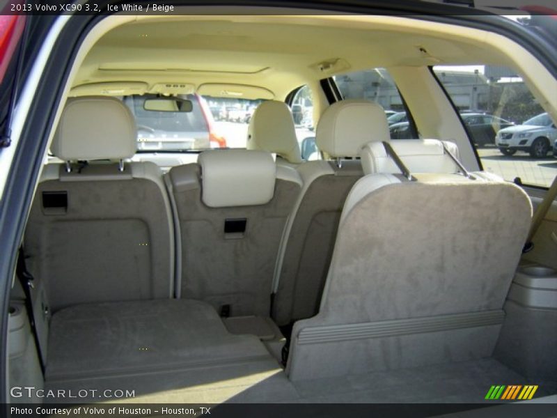Ice White / Beige 2013 Volvo XC90 3.2