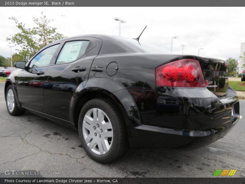  2013 Avenger SE Black