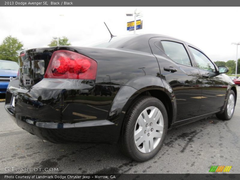 Black / Black 2013 Dodge Avenger SE