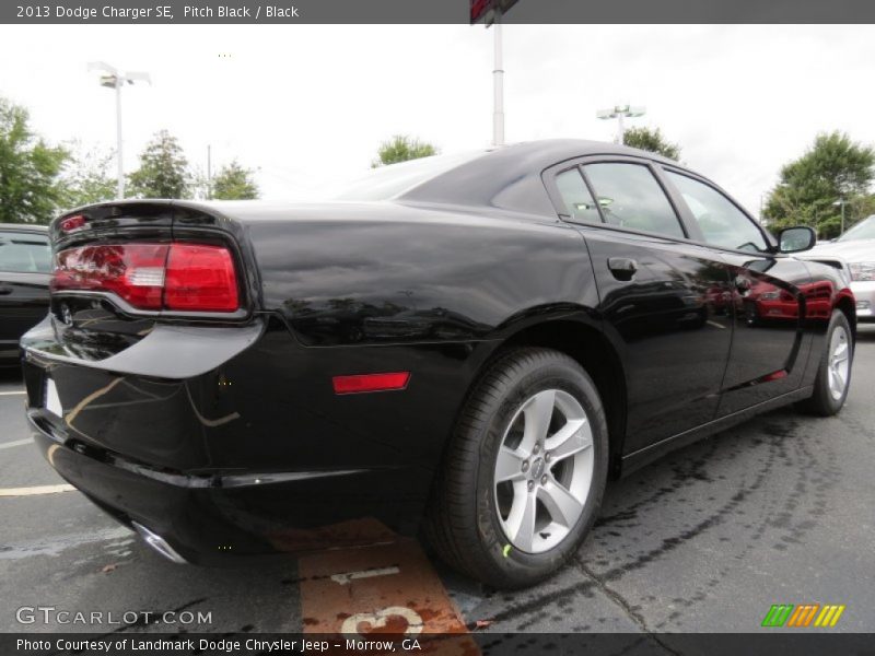 Pitch Black / Black 2013 Dodge Charger SE