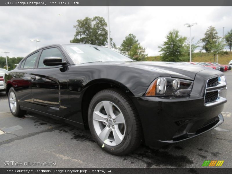 Pitch Black / Black 2013 Dodge Charger SE