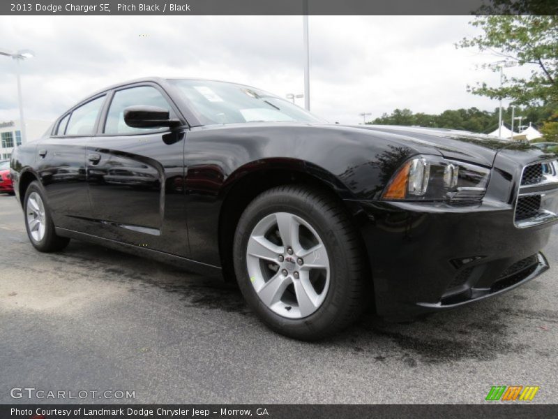 Pitch Black / Black 2013 Dodge Charger SE