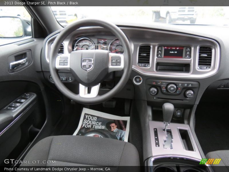 Pitch Black / Black 2013 Dodge Charger SE