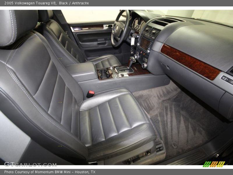 Black / Anthracite 2005 Volkswagen Touareg V8