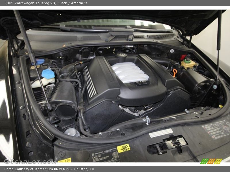 Black / Anthracite 2005 Volkswagen Touareg V8