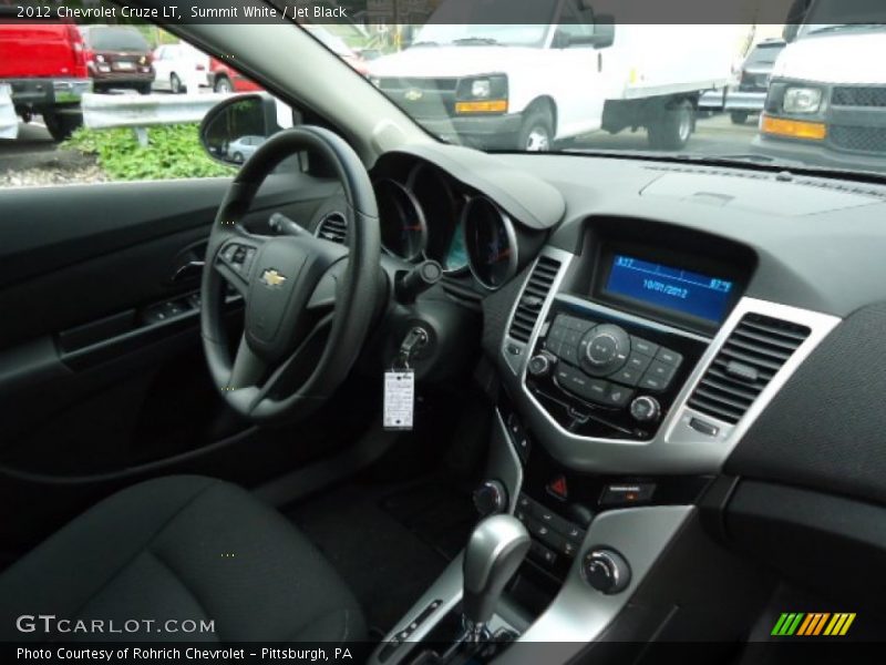 Summit White / Jet Black 2012 Chevrolet Cruze LT