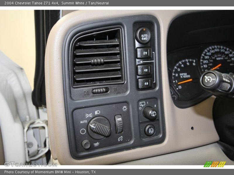 Summit White / Tan/Neutral 2004 Chevrolet Tahoe Z71 4x4