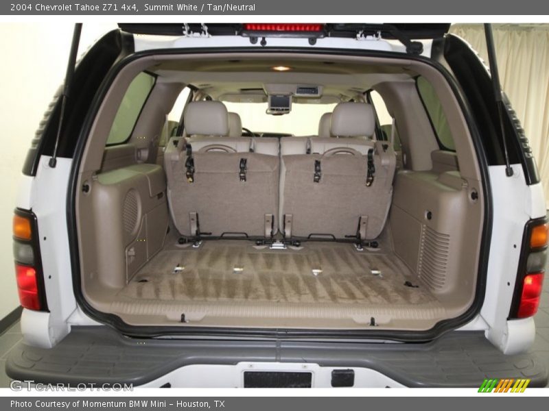 Summit White / Tan/Neutral 2004 Chevrolet Tahoe Z71 4x4