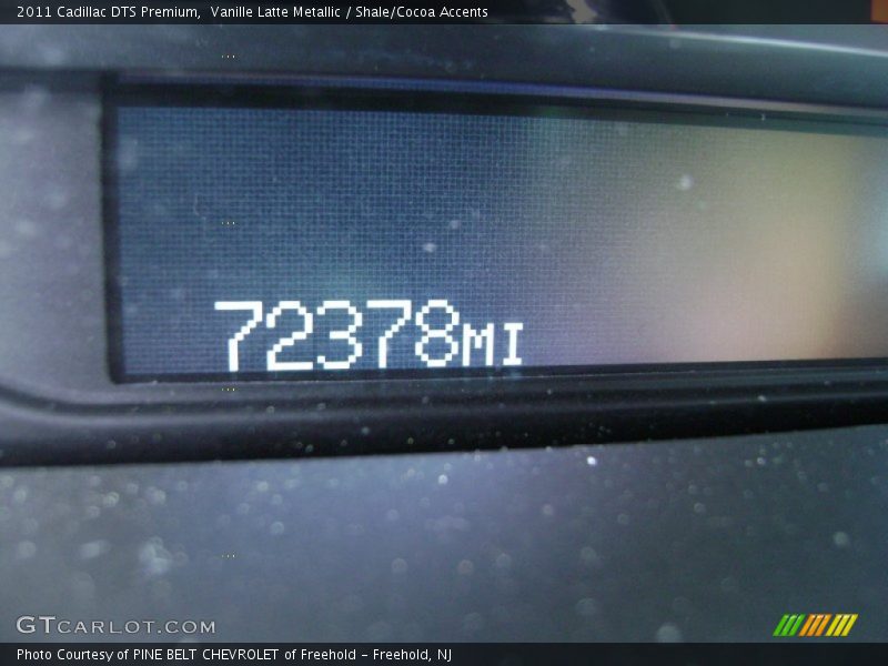 Vanille Latte Metallic / Shale/Cocoa Accents 2011 Cadillac DTS Premium