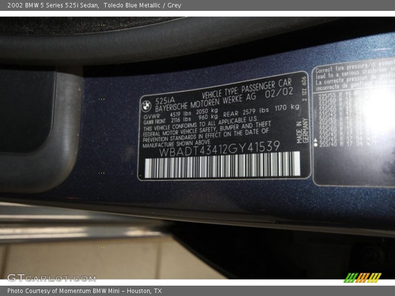 Toledo Blue Metallic / Grey 2002 BMW 5 Series 525i Sedan