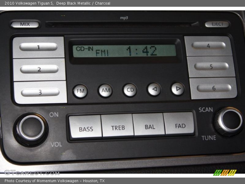 Audio System of 2010 Tiguan S