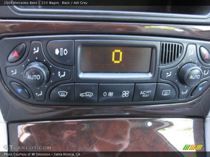 Controls of 2004 C 320 Wagon