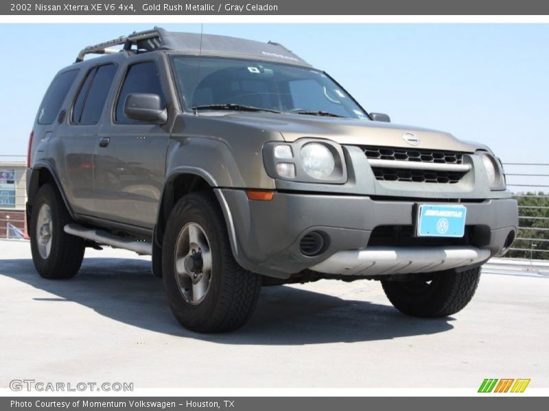 Gold Rush Metallic / Gray Celadon 2002 Nissan Xterra XE V6 4x4