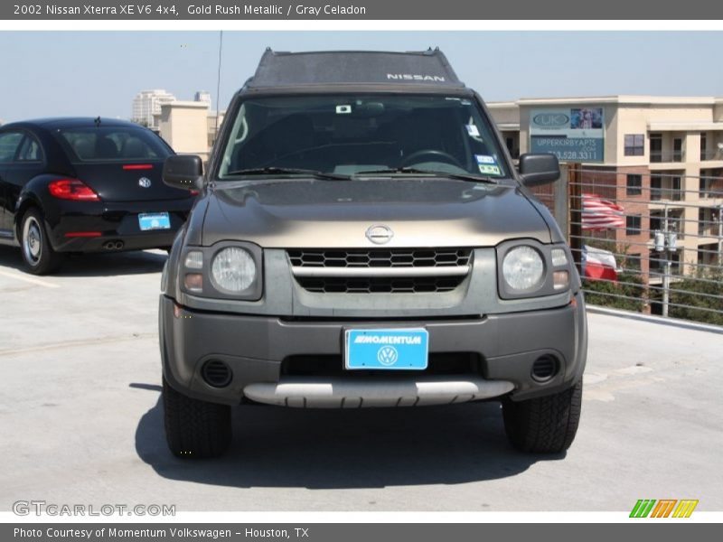 Gold Rush Metallic / Gray Celadon 2002 Nissan Xterra XE V6 4x4