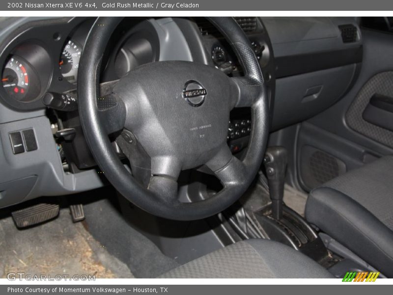 Gold Rush Metallic / Gray Celadon 2002 Nissan Xterra XE V6 4x4