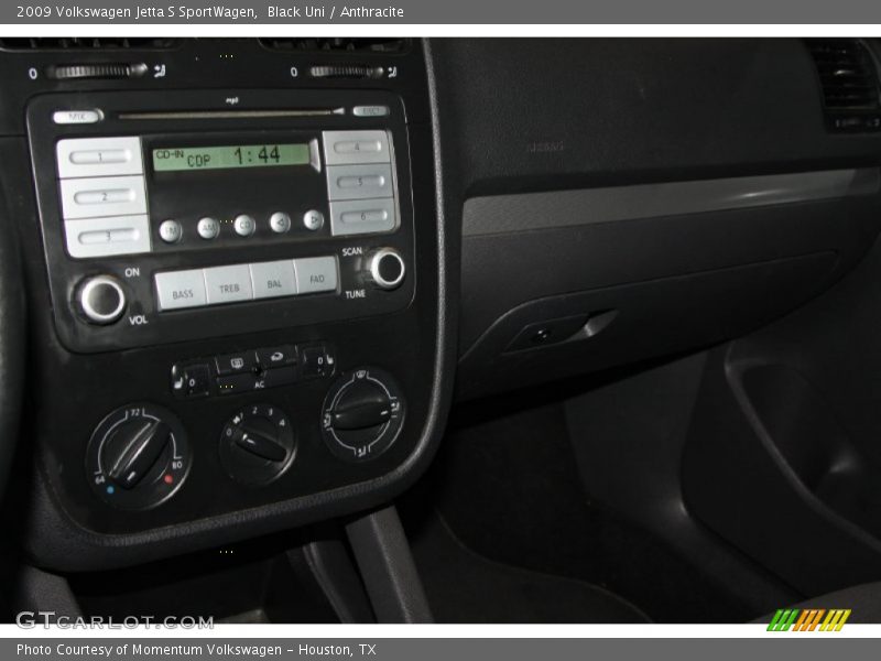 Black Uni / Anthracite 2009 Volkswagen Jetta S SportWagen