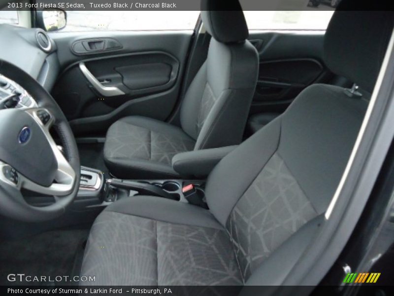 Tuxedo Black / Charcoal Black 2013 Ford Fiesta SE Sedan