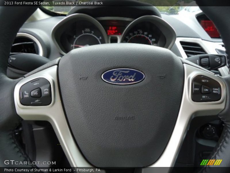 Tuxedo Black / Charcoal Black 2013 Ford Fiesta SE Sedan