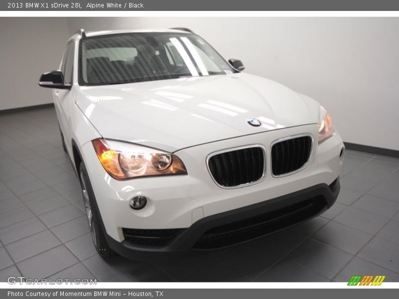 Alpine White / Black 2013 BMW X1 sDrive 28i