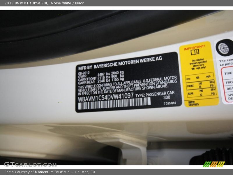 Alpine White / Black 2013 BMW X1 sDrive 28i