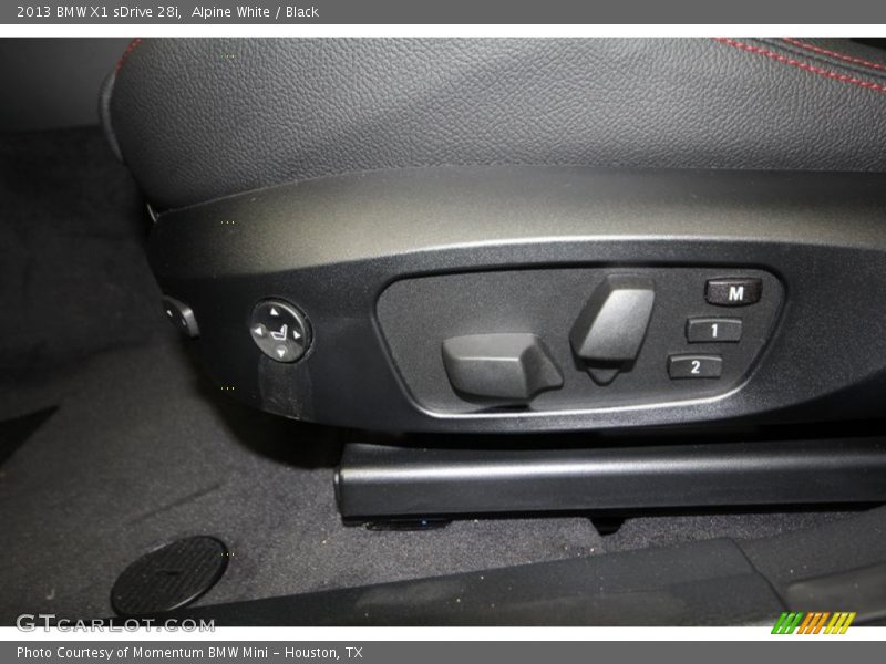 Alpine White / Black 2013 BMW X1 sDrive 28i
