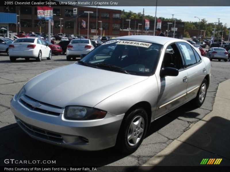 Ultra Silver Metallic / Graphite Gray 2005 Chevrolet Cavalier Sedan
