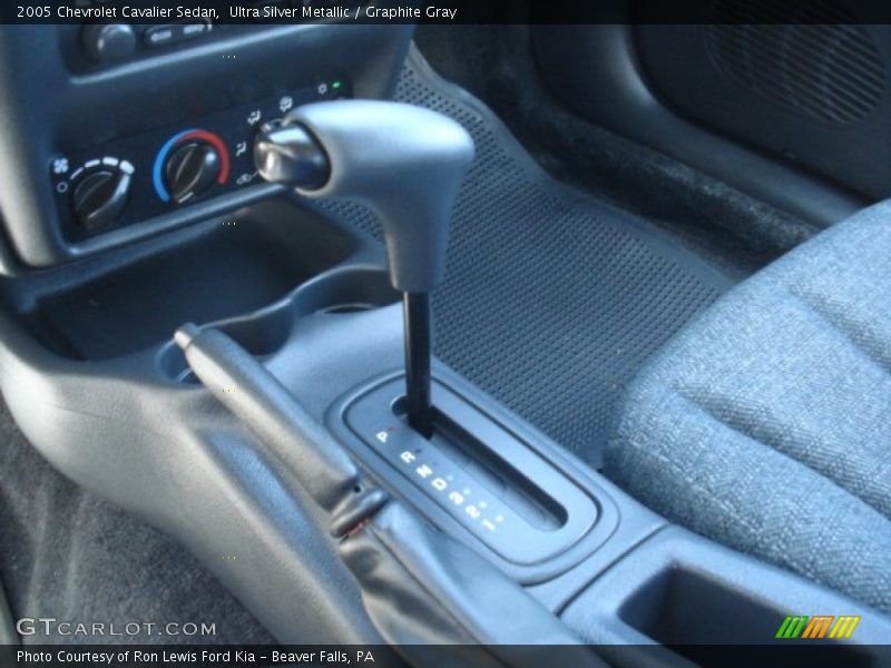Ultra Silver Metallic / Graphite Gray 2005 Chevrolet Cavalier Sedan