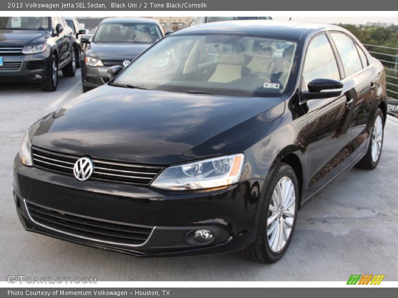 Black Uni / 2 Tone Black/Cornsilk 2013 Volkswagen Jetta SEL Sedan