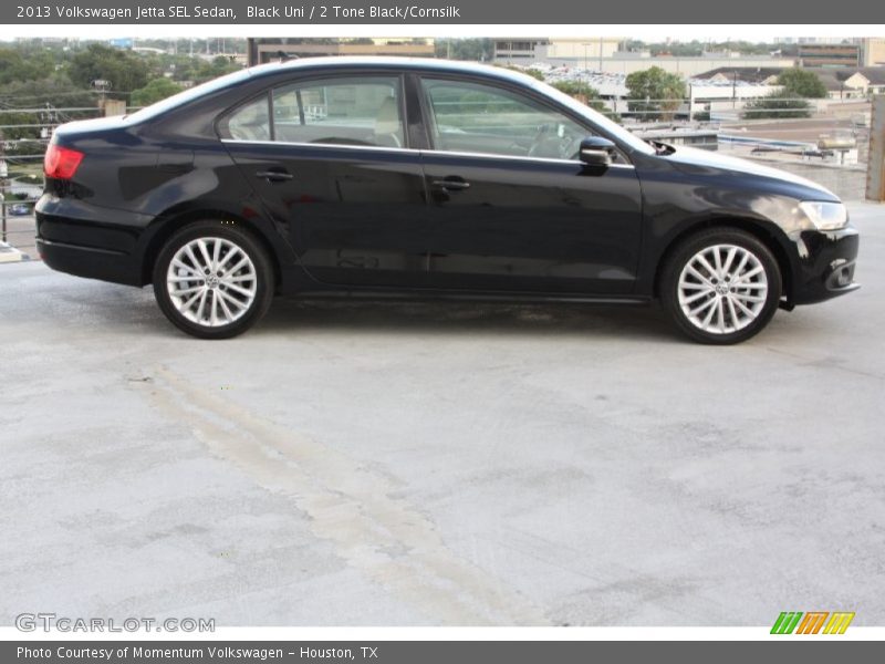 Black Uni / 2 Tone Black/Cornsilk 2013 Volkswagen Jetta SEL Sedan