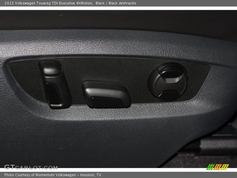Black / Black Anthracite 2013 Volkswagen Touareg TDI Executive 4XMotion