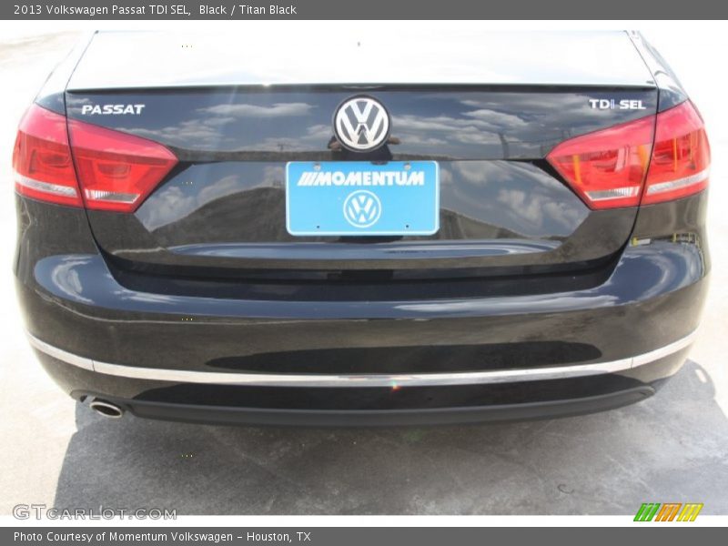 Black / Titan Black 2013 Volkswagen Passat TDI SEL