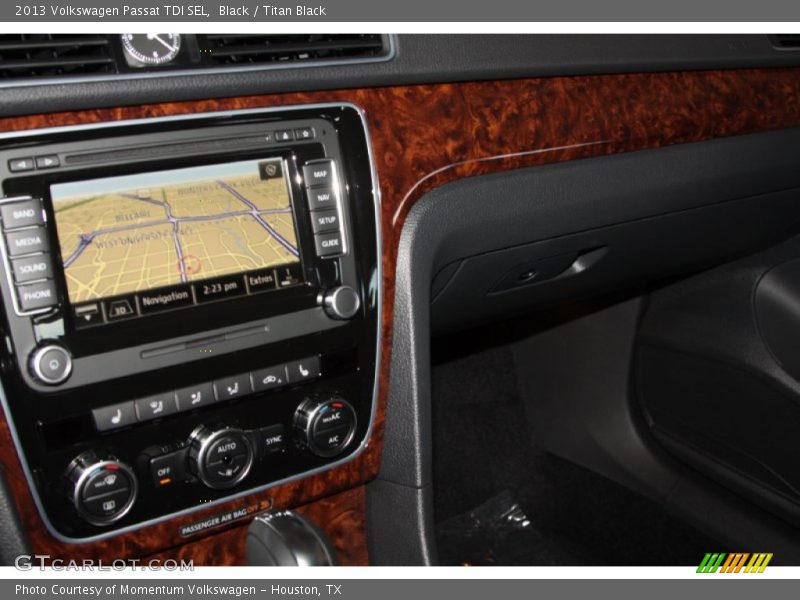 Black / Titan Black 2013 Volkswagen Passat TDI SEL