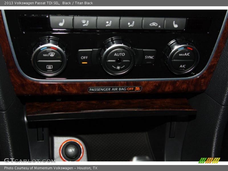 Black / Titan Black 2013 Volkswagen Passat TDI SEL
