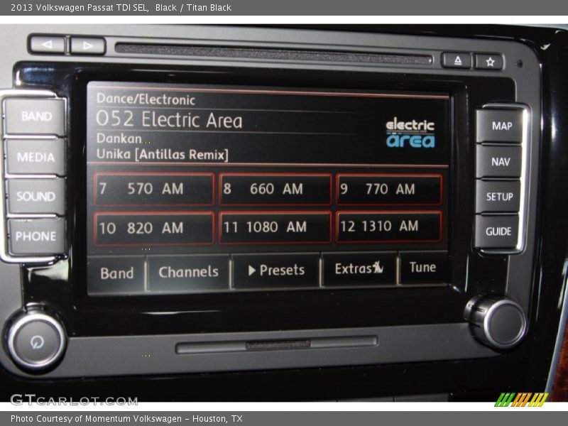Black / Titan Black 2013 Volkswagen Passat TDI SEL
