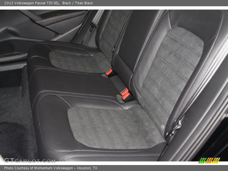 Black / Titan Black 2013 Volkswagen Passat TDI SEL