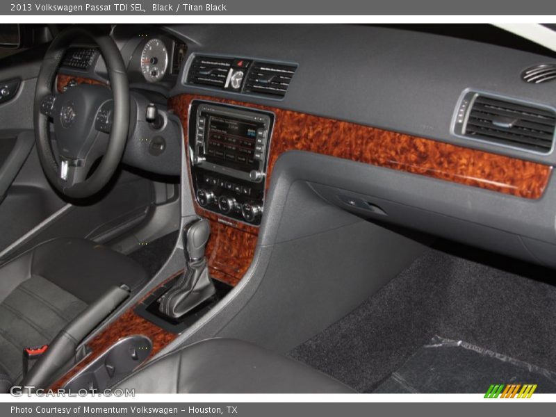 Black / Titan Black 2013 Volkswagen Passat TDI SEL
