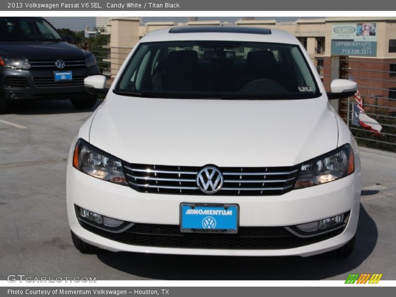 Candy White / Titan Black 2013 Volkswagen Passat V6 SEL