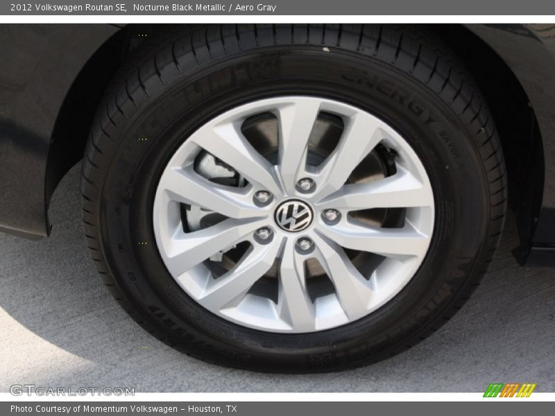 Nocturne Black Metallic / Aero Gray 2012 Volkswagen Routan SE