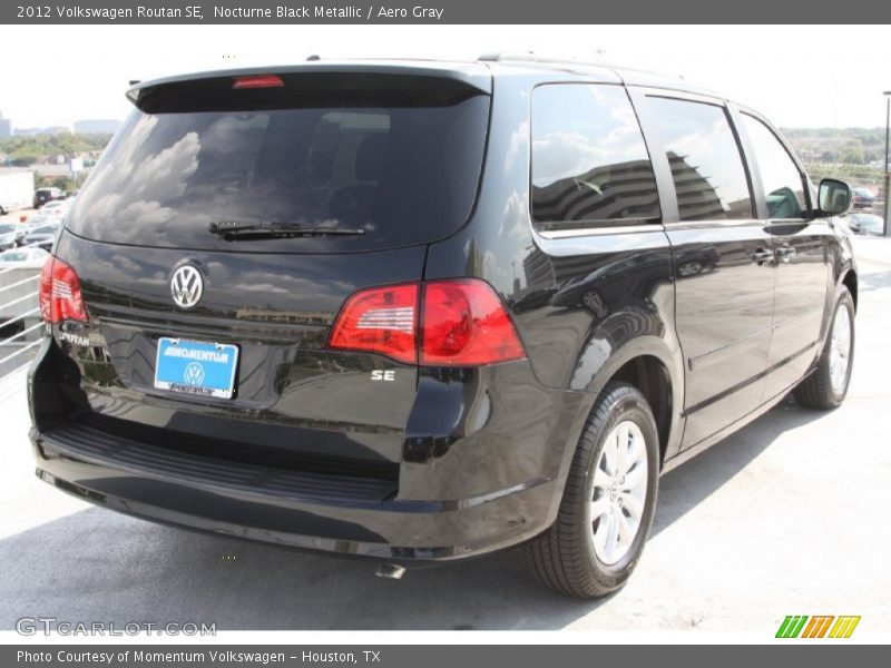 Nocturne Black Metallic / Aero Gray 2012 Volkswagen Routan SE